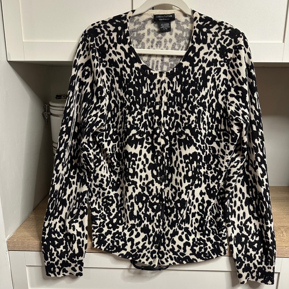 Lord & Taylor 100% Cashmere Cardigan Womens XL Black White Leopard Button Front